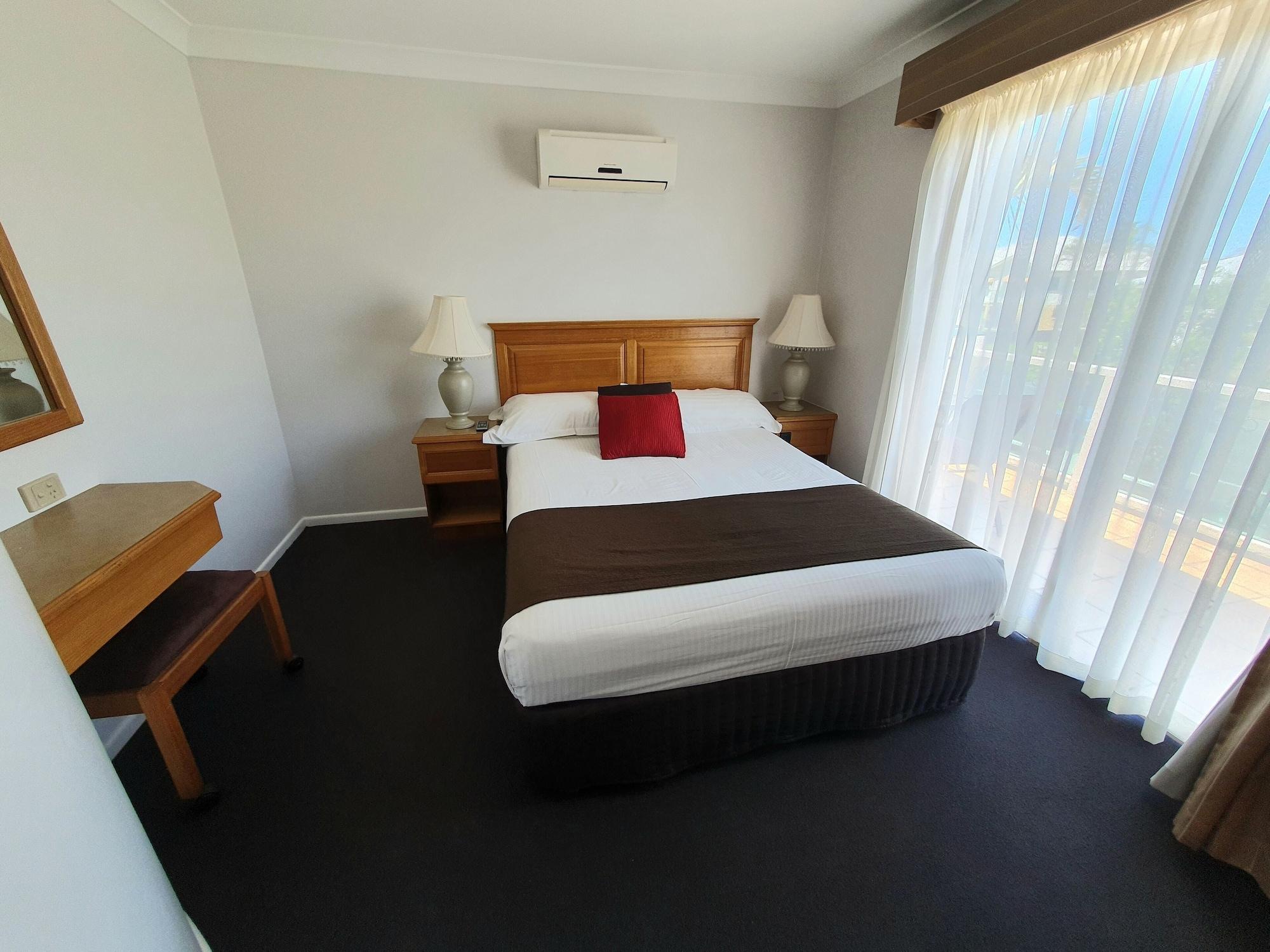 Mcnevins Maryborough Motel Екстериор снимка