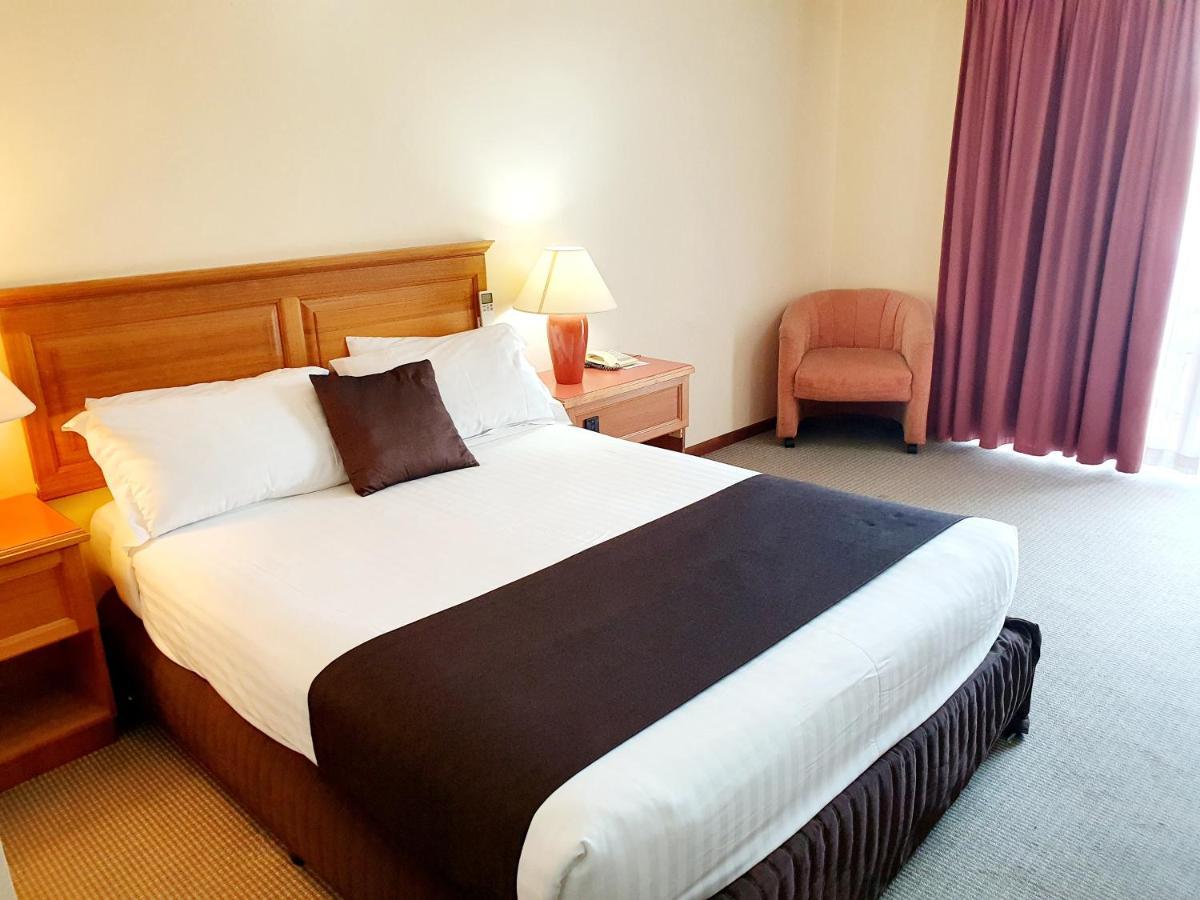 Mcnevins Maryborough Motel Екстериор снимка